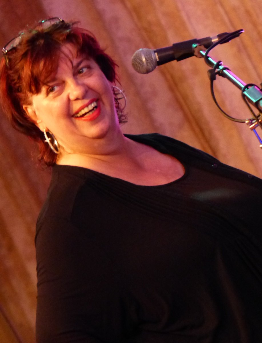 We love and adore @lianecarroll . She gave us an exceptional gig last night, see facebook.com/fleecejazz/pho…