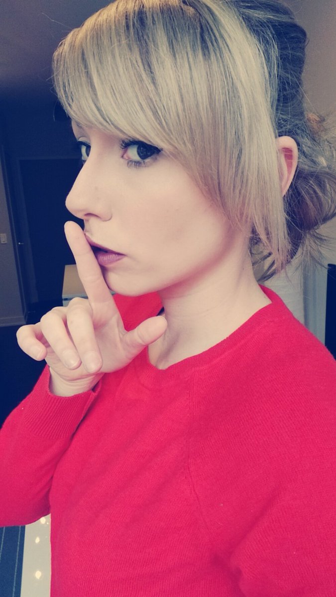 Alivia_B_model's tweet photo. Blonde for the first time 😃😃 #selfie #blondie https://t.co/RSIgHh0wn8