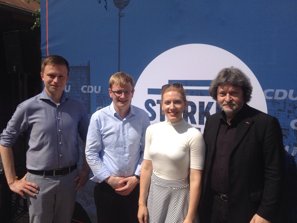 Sommerfest #CDU mit <a href="/PLengsfeld/">Philipp Lengsfeld</a> MdB, Joachim Zeller MdEP, <a href="/philippmunzert/">Philipp Munzert</a> im Monbijoupark #starkesberlin