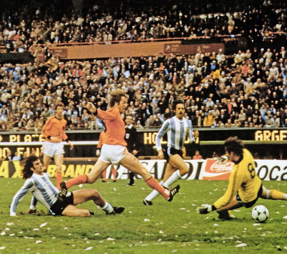 Hace 38 años, la selección del 78 ganaba el mundial D... en Taringa!