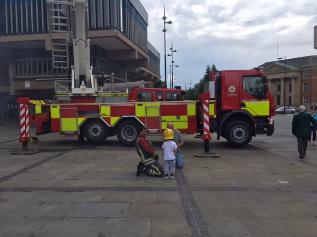 DerbyshireFRS's tweet photo. #AscotDr_Red & #CSO_Kate & #CSO_Larry have been marking #ArmedForcesDay today in Derby market place https://t.co/GZbNb4Fv1J