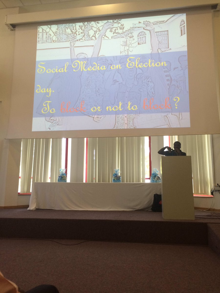 TrotroDiariesGh's tweet image. #BlogCamp16: can the police really shut down social media on election day? Share your views with @BloggingGhana