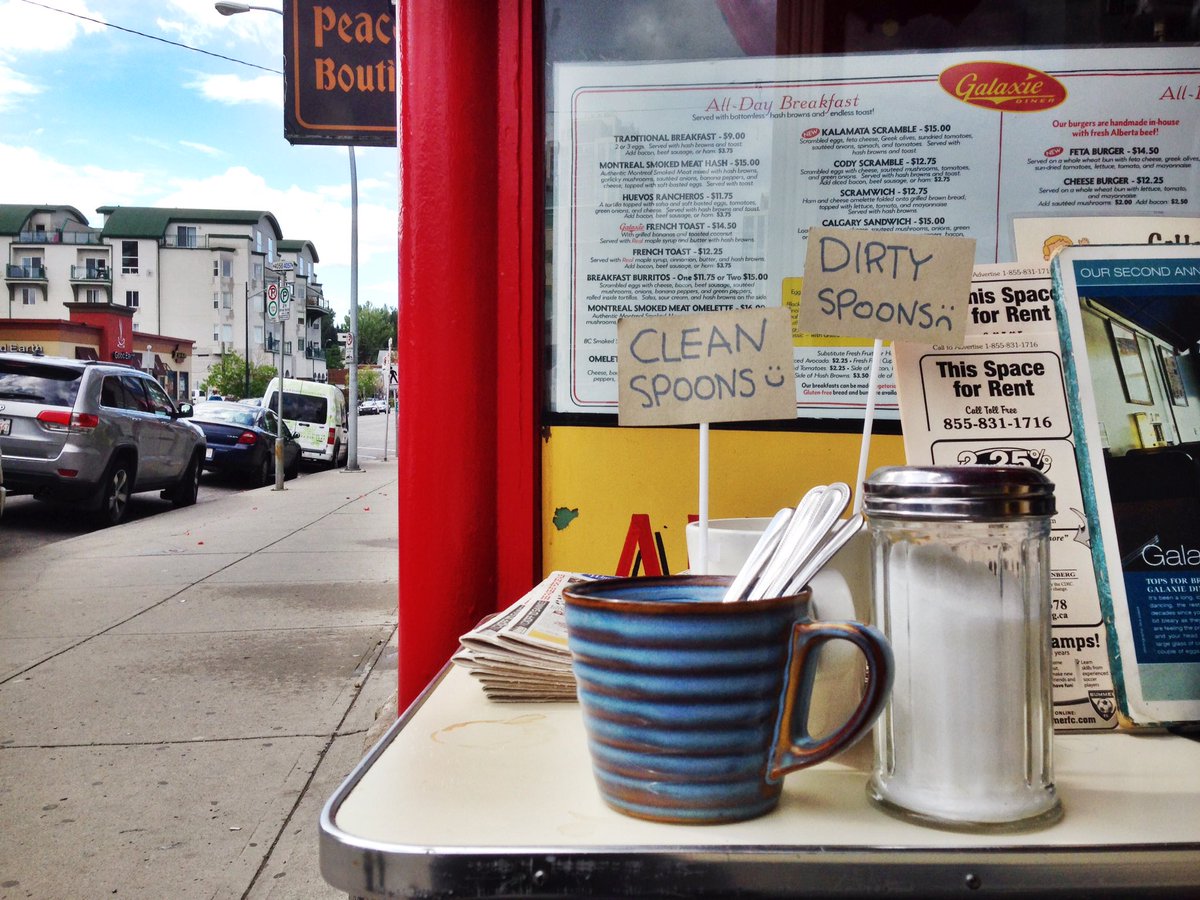 jessewerkman's tweet photo. clean spoons dirty spoons #brunch https://t.co/BvRkXDOy75