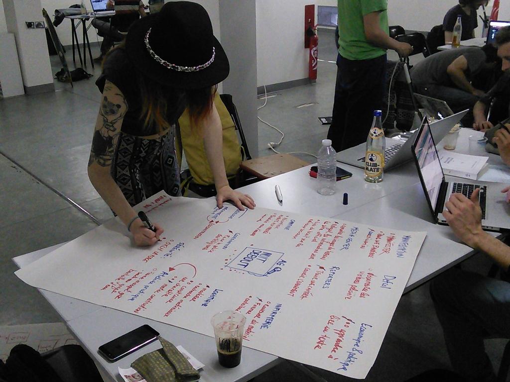 hackingdebout's tweet photo. Work in progress #HackathonDebout https://t.co/8yvrXYOo0H