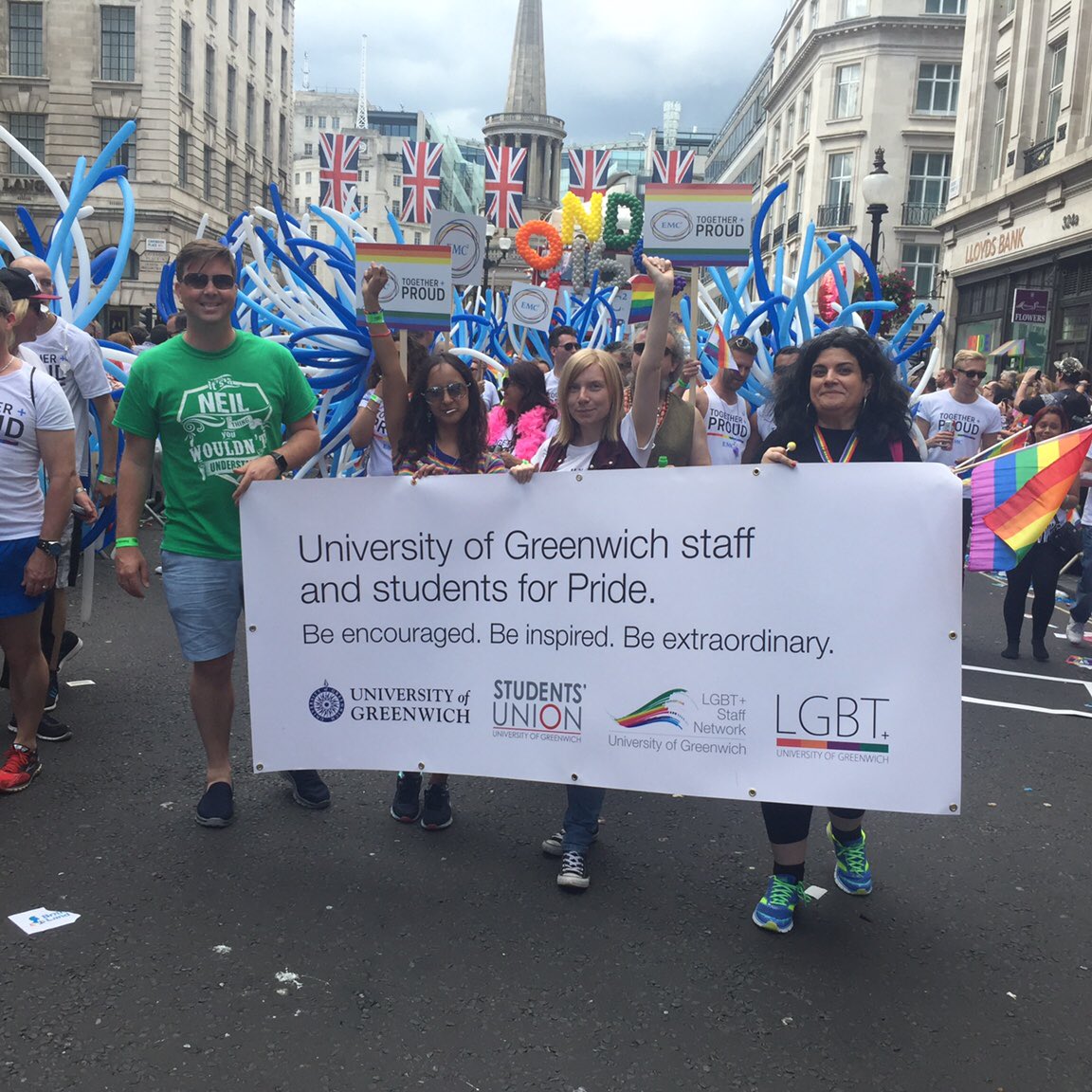 And we're off <a href="/LondonLGBTPride/">➡️ @PrideInLondon 🏳️‍🌈</a> !!! #nofilter