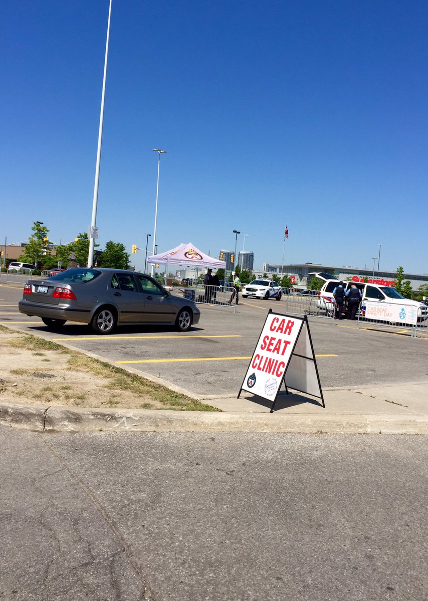 TPSAux13Div's tweet image. @TPS13Div @DPSU_TPS @TPS43Div #auxiliary out at @ShopSTC from 11-2 for our #carseat #clinic hope 2 see you there!
