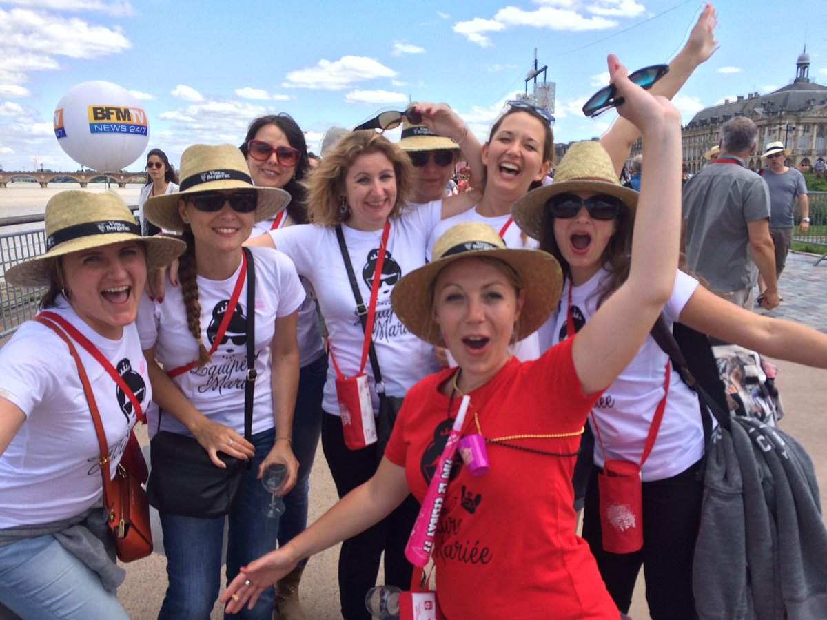 F3Aquitaine's tweet photo. #BFV2014 Les sourires de @BordeauxFeteVin en images dans notre live https://t.co/Xoah7ck4wg CC @BordeauxTourism https://t.co/D9kcZU2Gnz