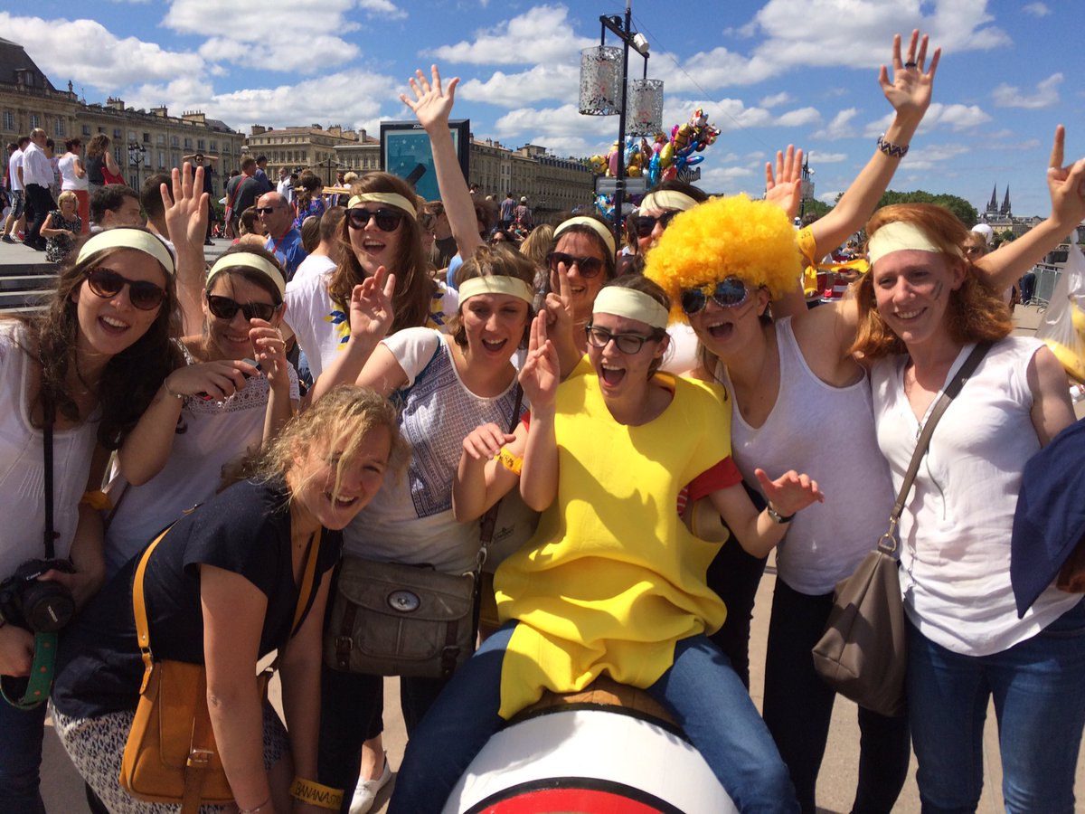 F3Aquitaine's tweet photo. #BFV2014 Les sourires de @BordeauxFeteVin en images dans notre live https://t.co/Xoah7ck4wg CC @BordeauxTourism https://t.co/D9kcZU2Gnz