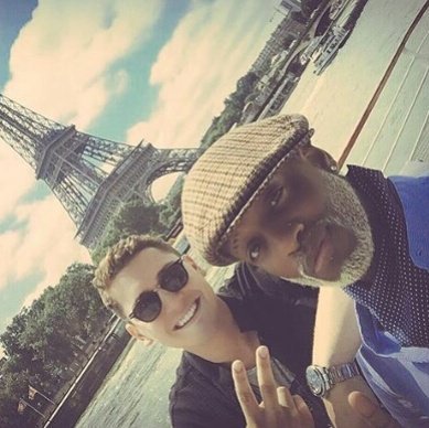 CrisCabFanBase's tweet photo. Yesterday @criscab with @willy_william in paris #CrisCab #CrisCabFanBase #TeamCrisCab #EchoBoomers #Paris https://t.co/kmaRxT3TdB