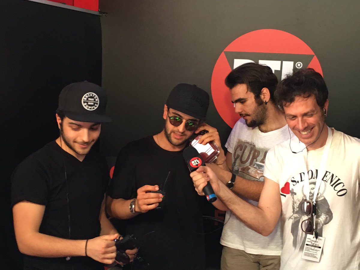 rtl1025's tweet photo. Signori e signore tra i super ospiti di questa sera @ilvolo 🎉 #CocaColaSummerFestival https://t.co/sAnTGymYkV