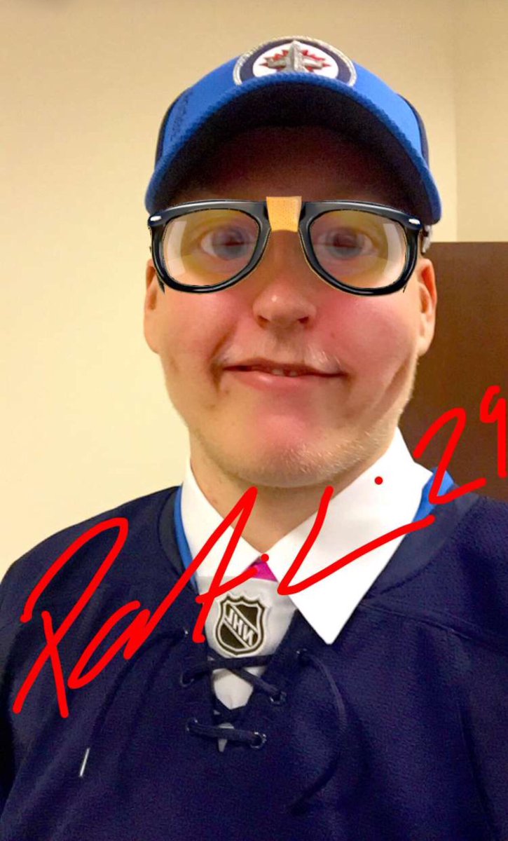 Who's the biggest beauty ever 👇that guy👇 <a href="/PatrikLaine29/">Patrik Laine</a> <a href="/NHLJets/">Winnipeg Jets</a>