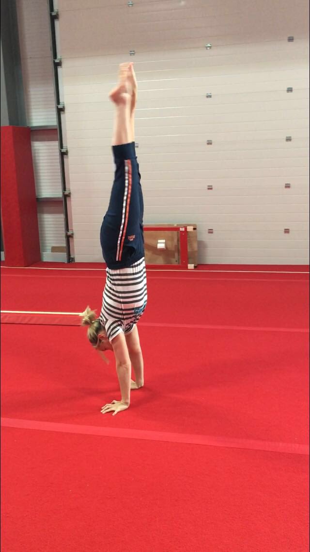 MidGymAcademy's tweet photo. @BritGymnastics  #HandstandDay https://t.co/wf8mixOgv0
