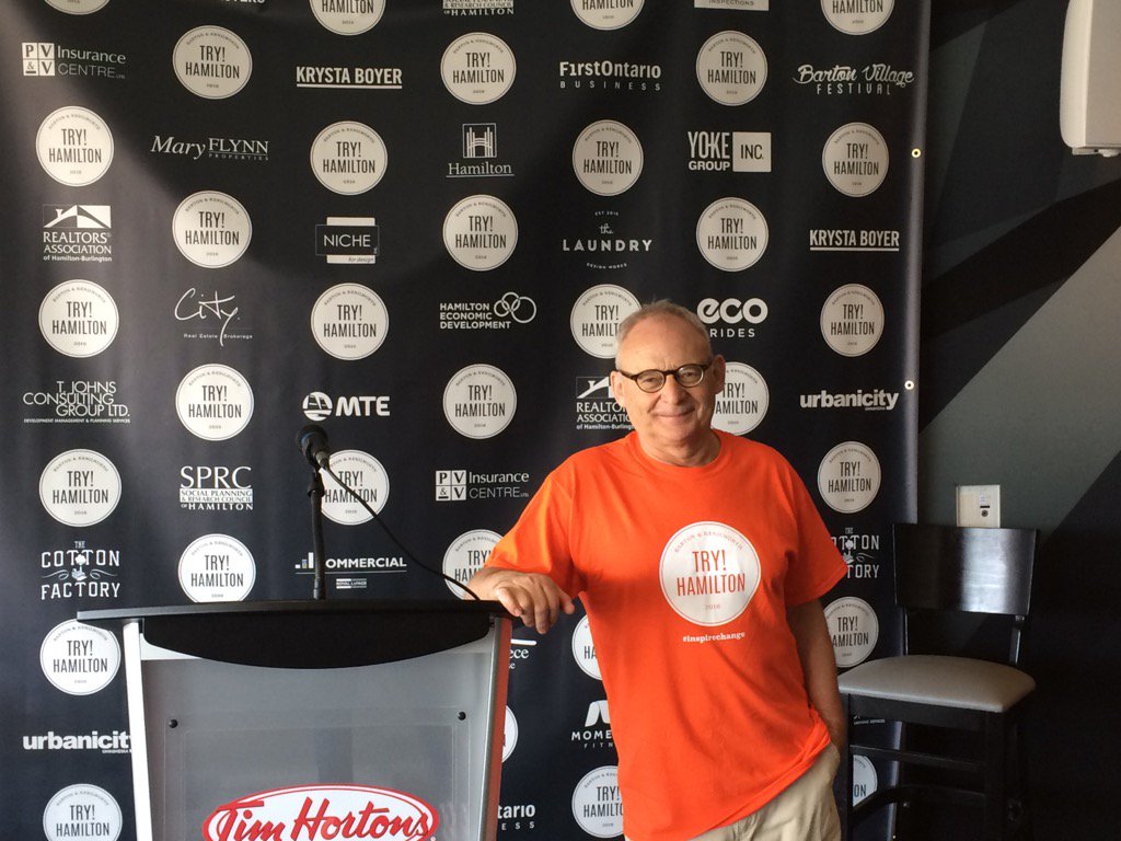 MayorofWestGalt's tweet photo. "@luciebrusse: @tryhamilton is ready to start the tour #TryBarton, #TryKenilwortg https://t.co/77u2bMomEA" @glendowntown looking good Glen