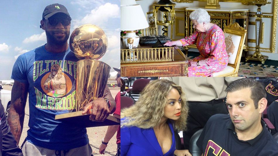 clickclickclick's tweet image. Things got weird on Twitter this week on.mash.to/28V20Vi