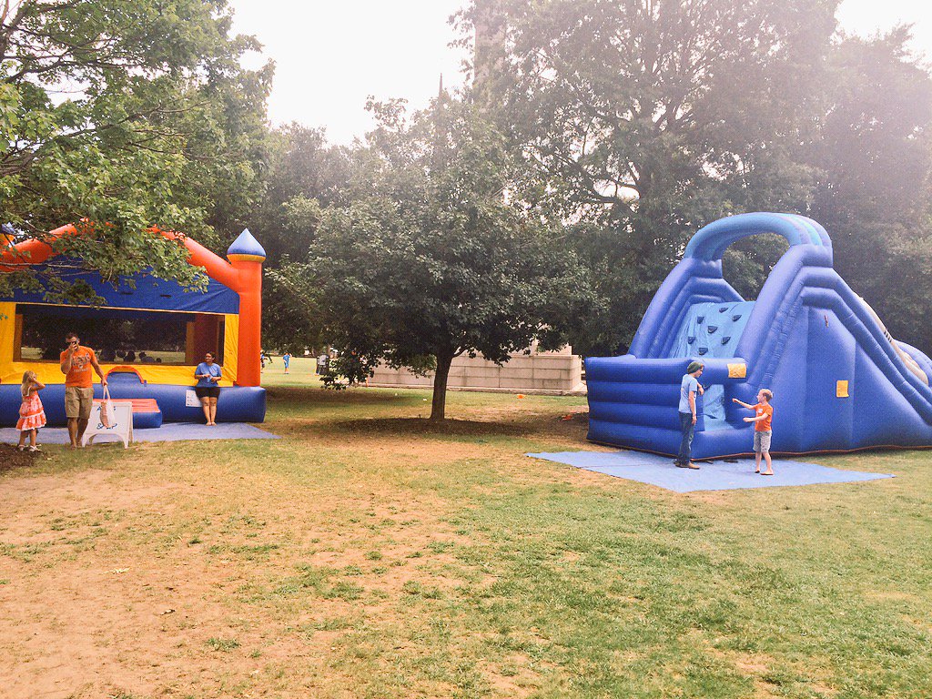 Come beat the heat in the grove <a href="/charlestonfarms/">Charleston Farmers Market</a> shade is free! Jump till 2pm!