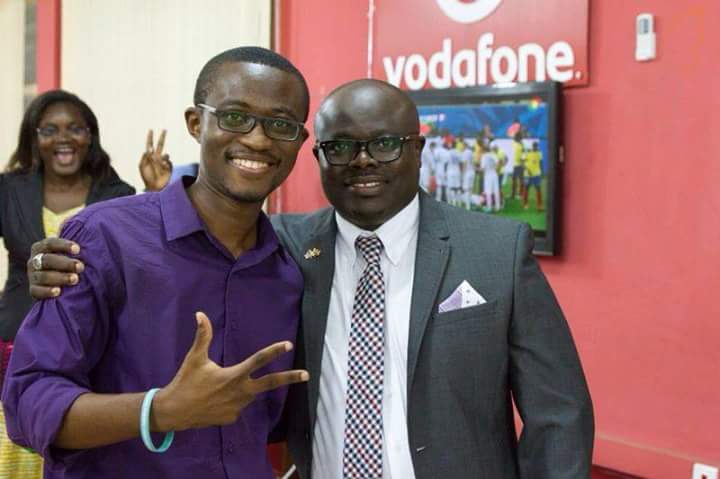 Barcampkumasi's tweet photo. #KumasiKonnect @ 2: Our team member Rasheeda Yehuza photobombs other team member &amp; Prince Boadu &amp; Frank Boateng. https://t.co/UyO3UCJIz4