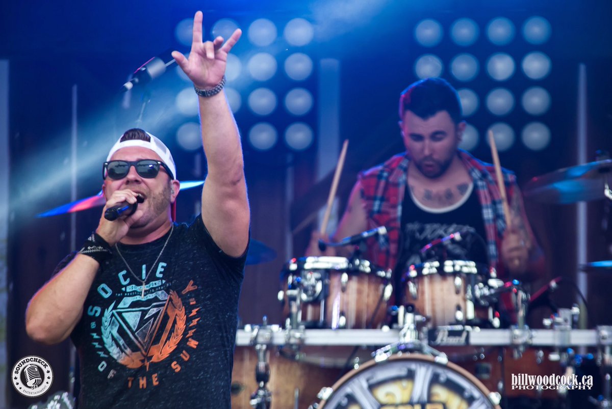 _BSMusic's tweet image. #CMTMusicFest was awesome!!
Can't wait to come back #coldcreekcounty #BeerWeather