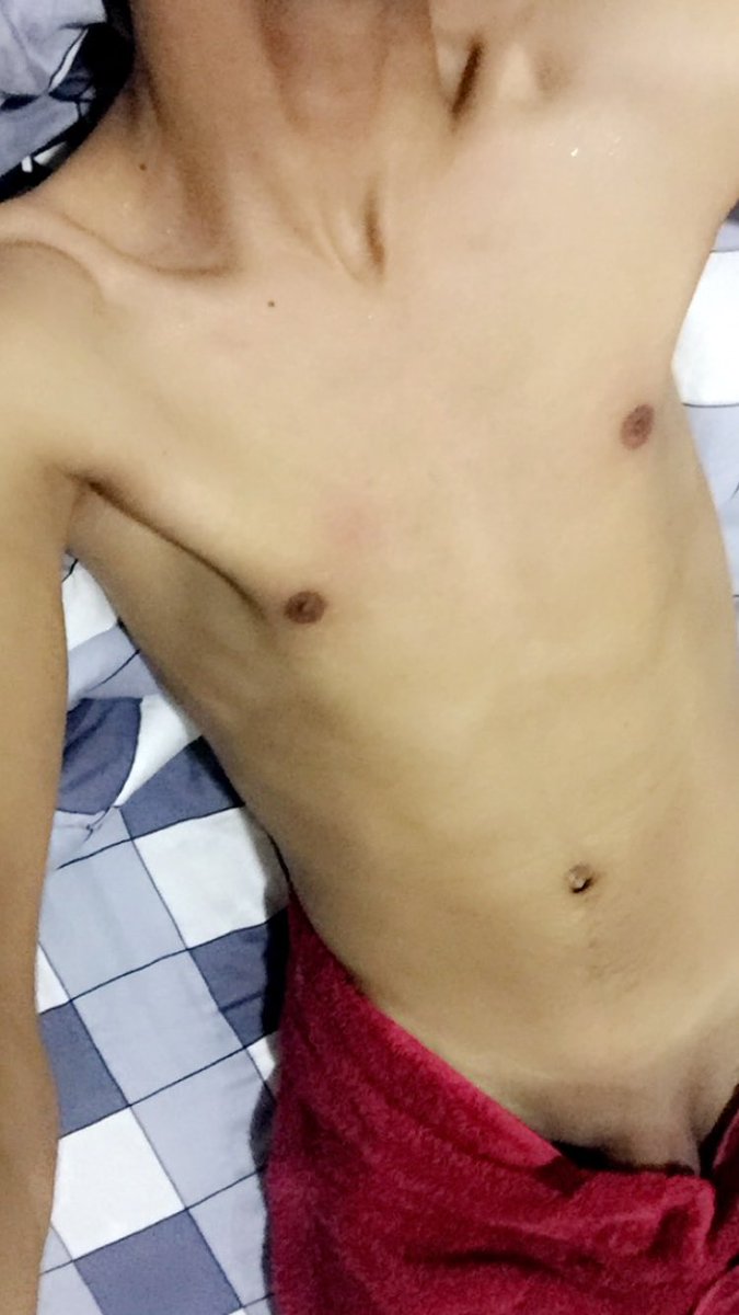 من ينام معي💜😴