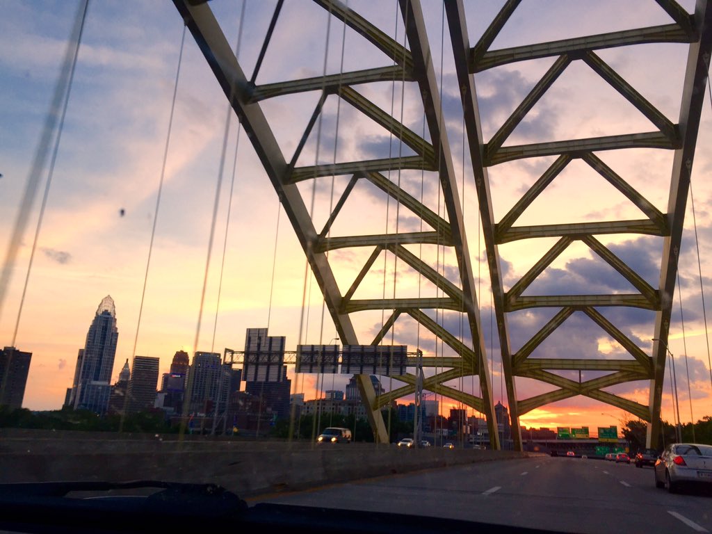 CincyRefined's tweet photo. This city makes me swoon #cincyrefined https://t.co/LklCXovRQH