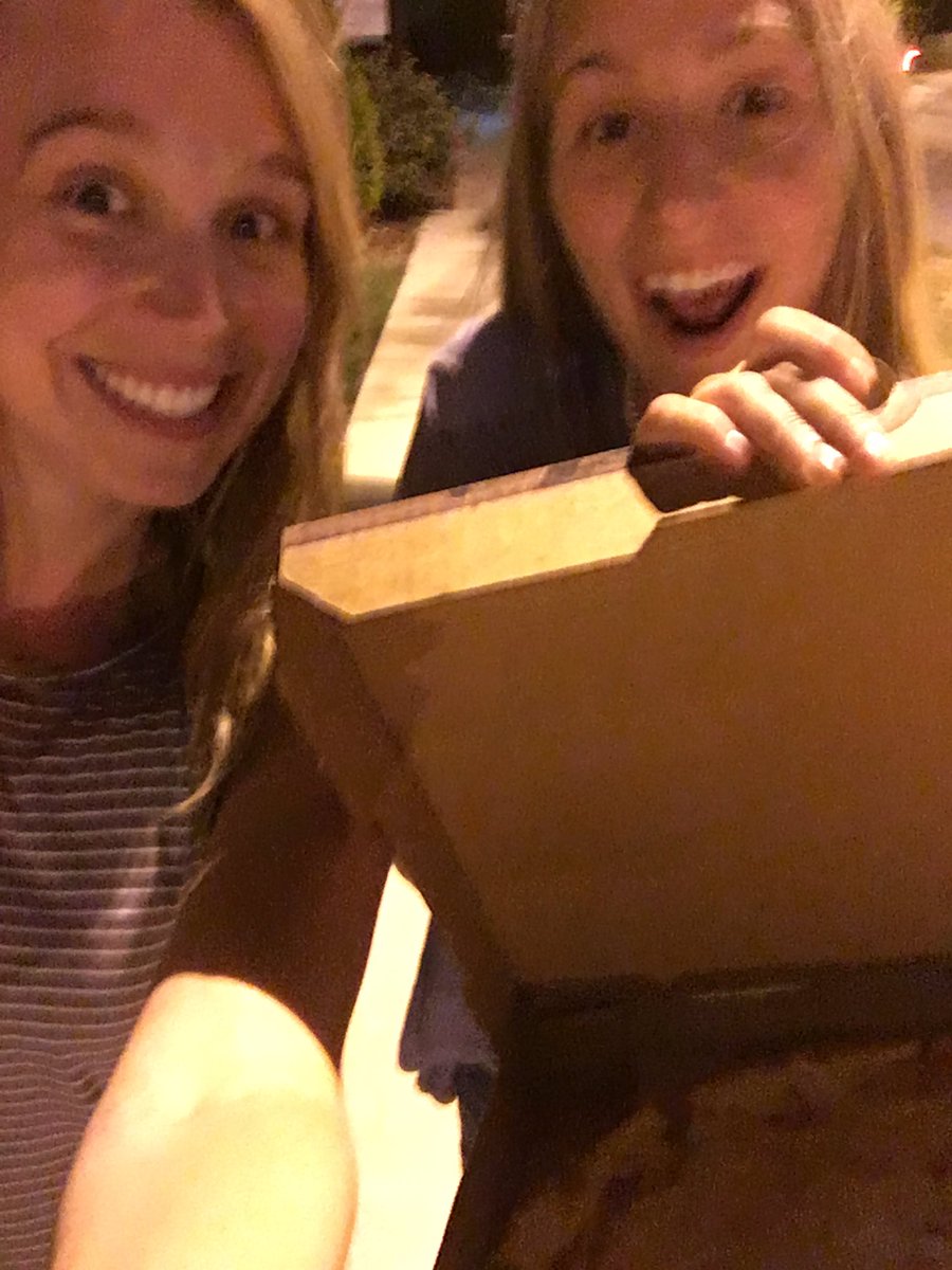 pnutjones2's tweet photo. Got a free pizza! #twinbooty #stillgotit https://t.co/7Pv9SV0cHx