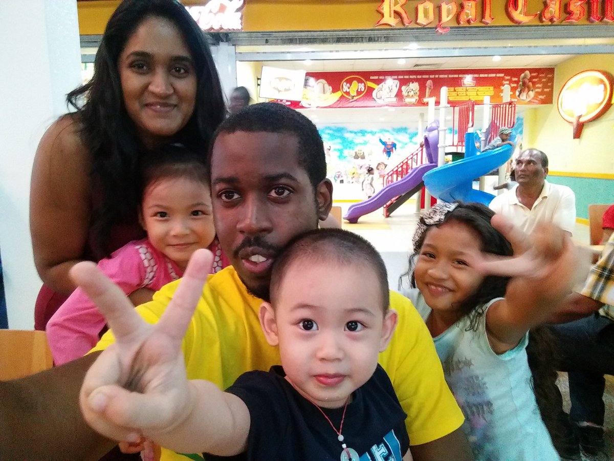rowenwillabus's tweet photo. The #Guyanese #rainbow. #MixedRaces in #Georgetown #Guyana.
#OnePeople #OneNation #OneDestiny https://t.co/sCYboX4Y96