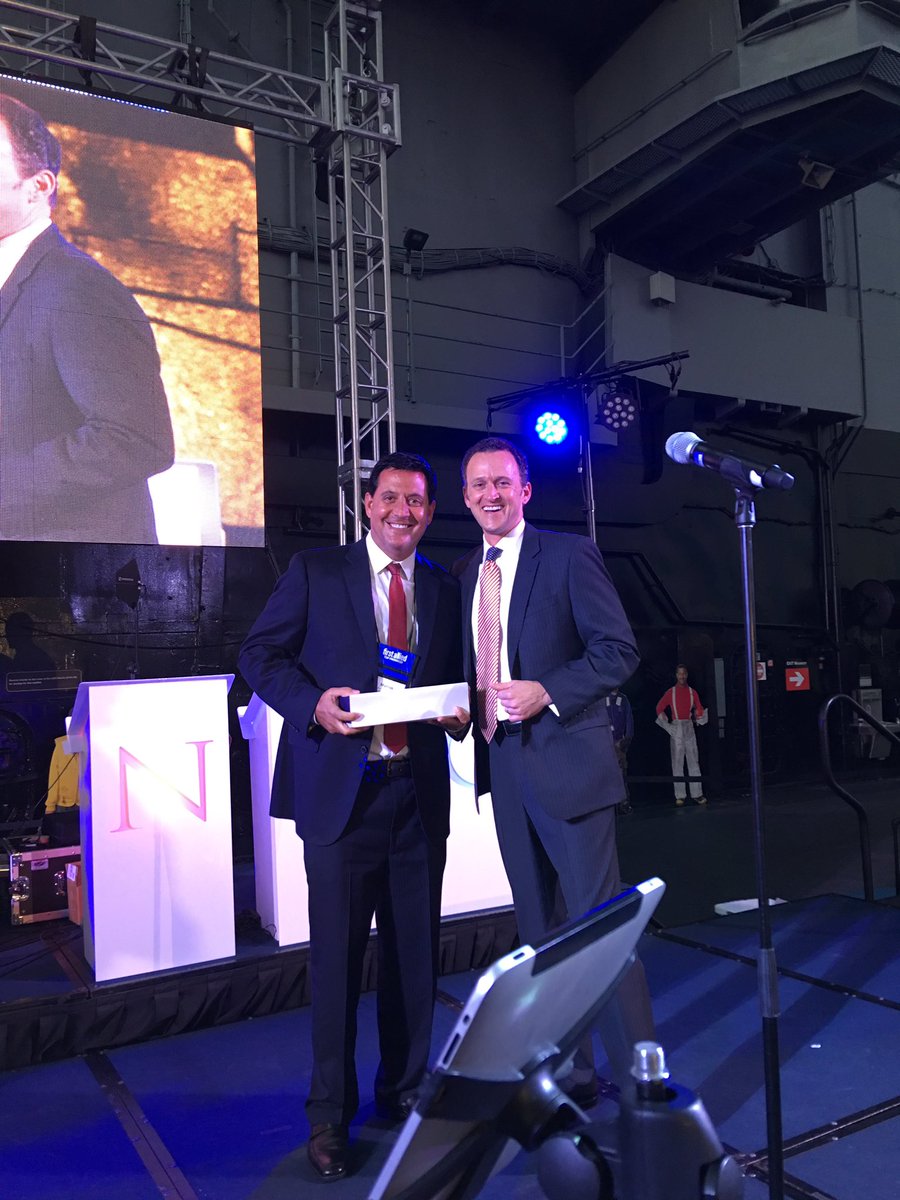 matthewbassuk's tweet photo. Marcus Silverberg Branch Recruiter of the year #FirstAlliedNC presented by @kmichaelkeefe https://t.co/u6zs4VaQgM