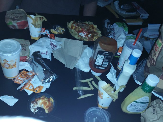 Food party with my dad! https://t.co/DTVR7QGfzA<a href="/tag/newprofilepic"class="tags"><span>#newprofilepic</span></a>