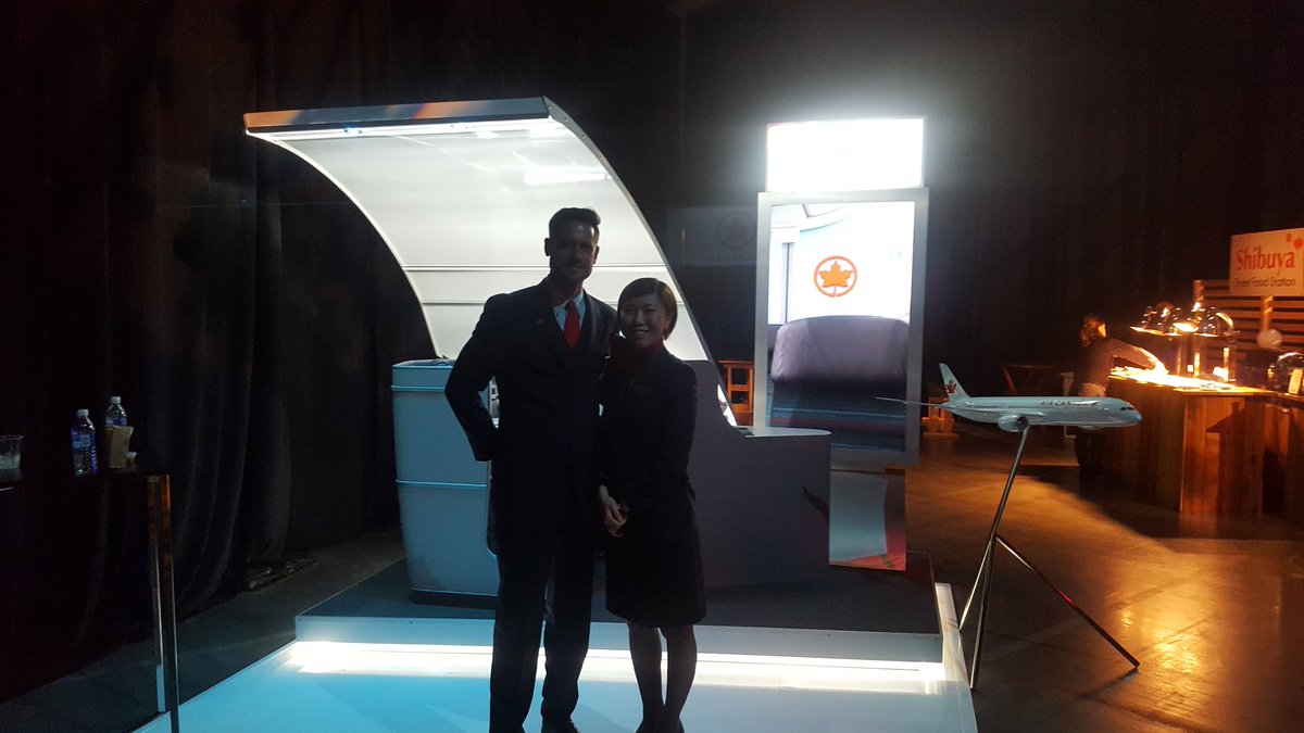 Expographiq's tweet image. Air Canada at the Flight Center annual ball Bazzar Noir 2016 in Vancouver.