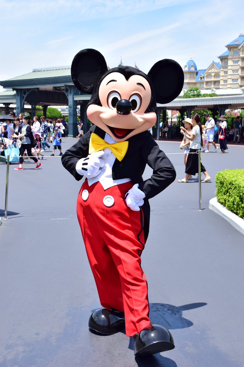 𝕄𝕔𝕜𝕖𝕖 𝕄𝕠𝕦𝕤𝕖 ﾟ 夏祭りを投稿してる皆さんとずれて私は安定の燕尾くん あー今日は神対応だった ほっぺちゅーめっちゃしてくれた W １週間ぶりですね 東京ディズニーランド ミッキー 燕尾くん ディズニー写真部