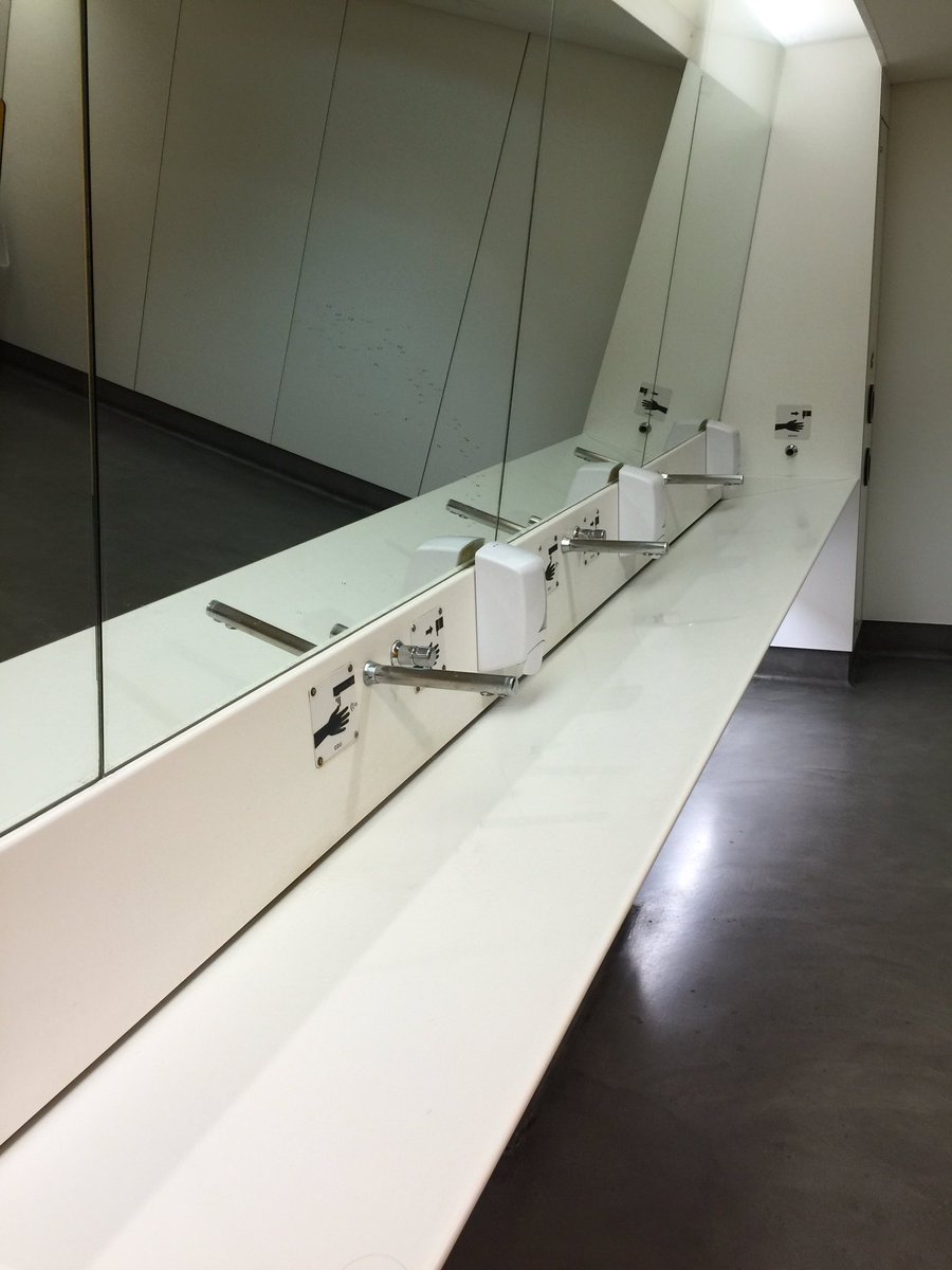 Yes yes yes <a href="/Hendricusvogels/">Hendricus Vogels</a> - you may be an expert on nouveau French architecture.
But this is NOT a urinal.