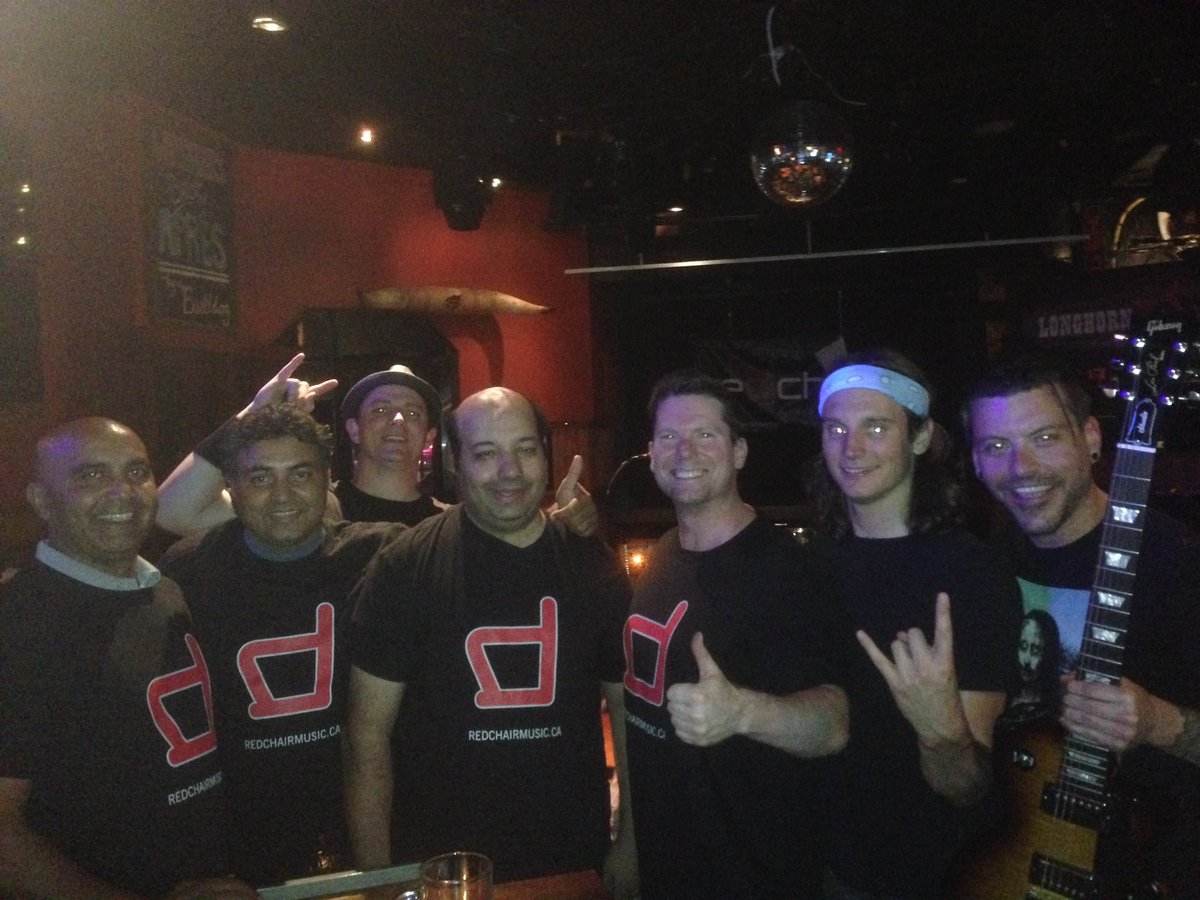 RedChairBand_'s tweet photo. Getting ready to #rock @LonghornSaloon after #UFC200 finishes up! #Whistler #livemusic #UFC New shirts available! https://t.co/UIfxWZsVSt