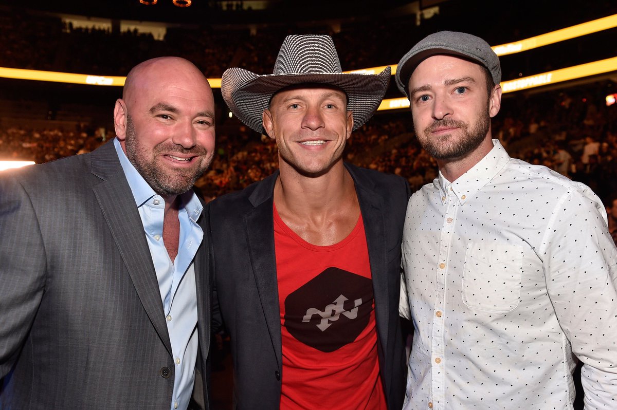 Onnit's tweet photo. The finely dressed @Cowboycerrone  with @danawhite  and @jtimberlake at #ufc200 #getonnit https://t.co/VjJ5qMiZFz