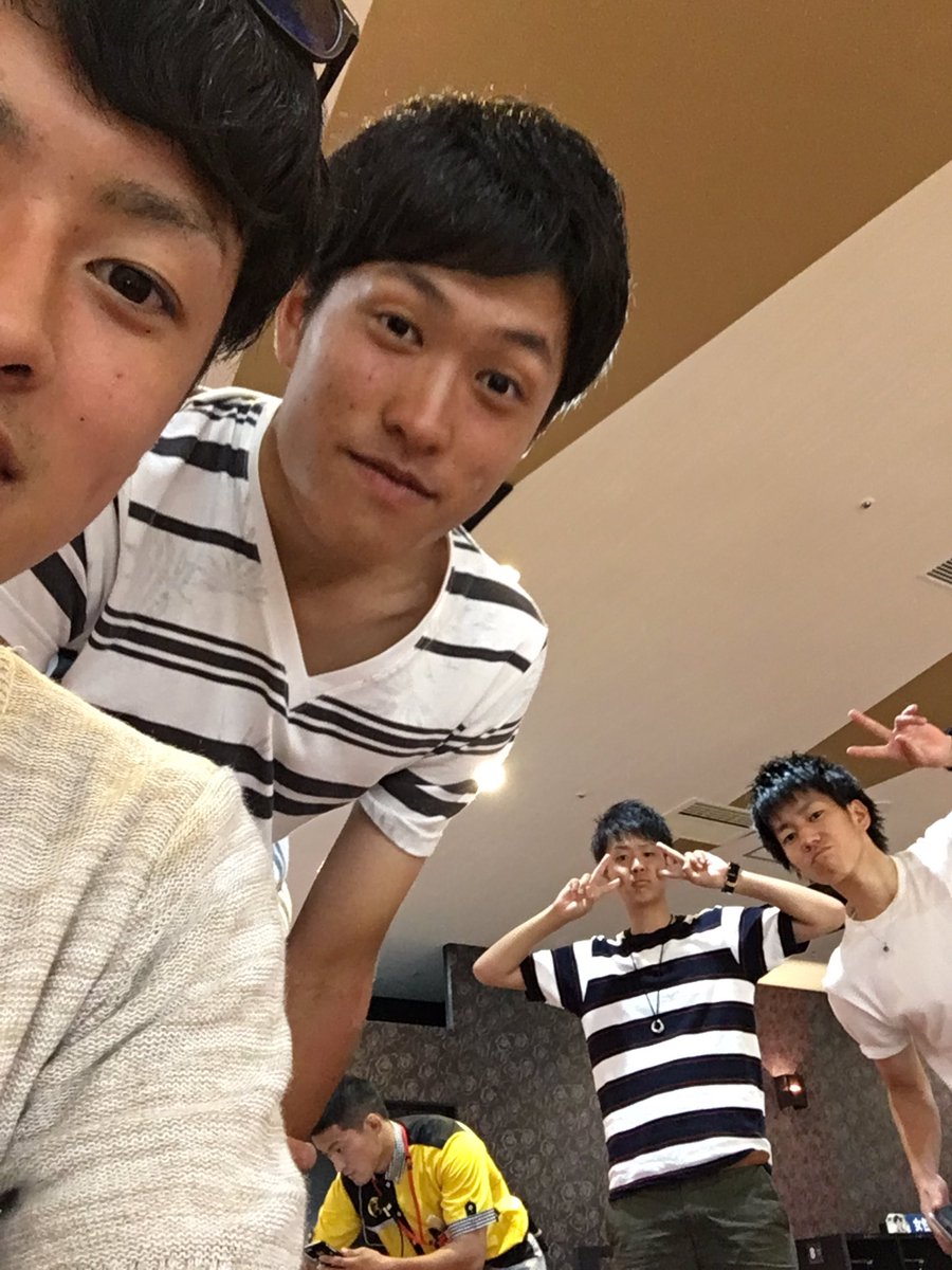 gonzresu's tweet photo. 東野球部おめでとう！！
そんでいまから2日連続のボーリングなうやで〜 https://t.co/Tq38zKdS5y