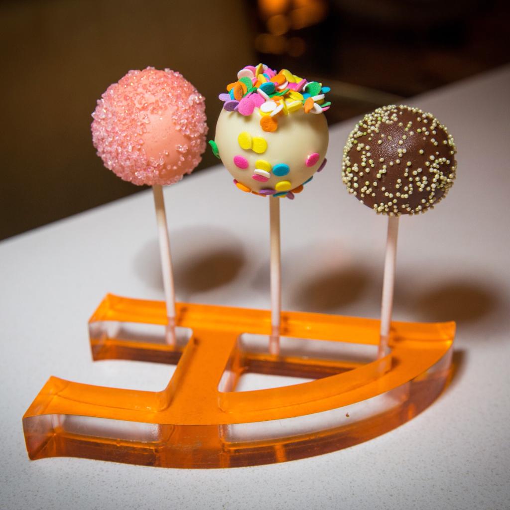 Andrea's at Encore tweet media