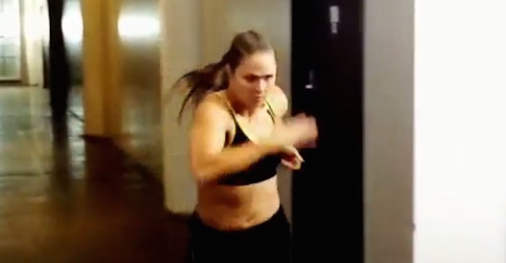 digitalrnssnc's tweet photo. and I'm betting cash money. RT @DraftKings: Ronda heading to the UFC to sign a new fight like #UFC200 https://t.co/JzOLiK7ZcB
