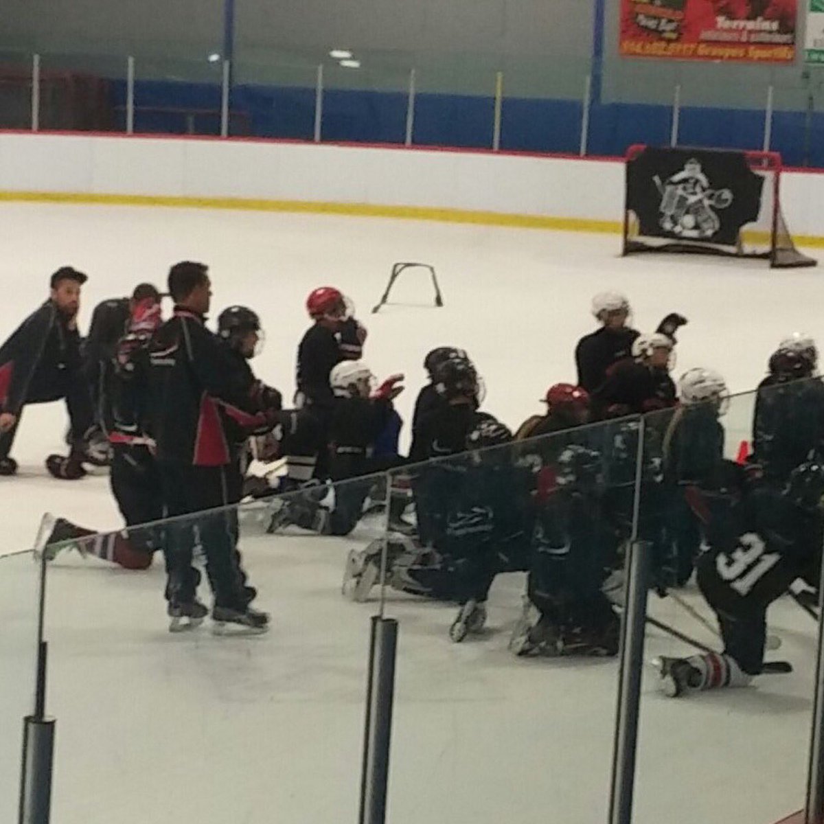 SLMustangs's tweet image. Ecole hockey mustangs FranksHockey a St Hubert