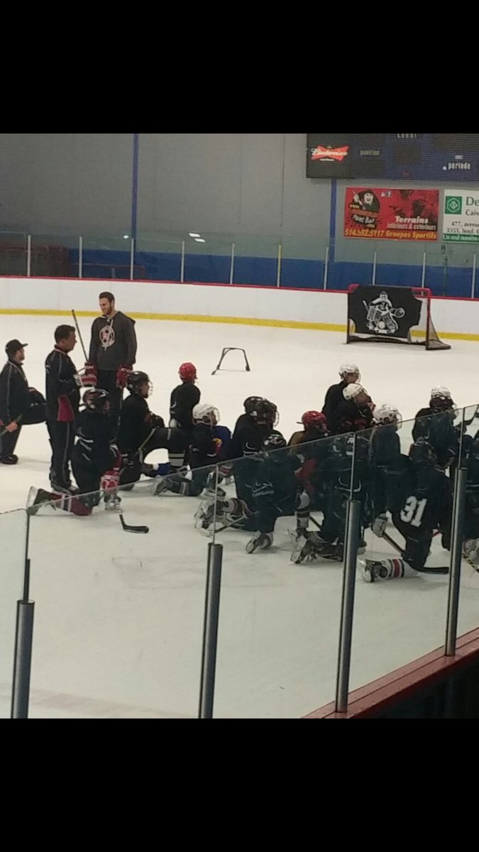 SLMustangs's tweet image. Ecole hockey mustangs FranksHockey a St Hubert