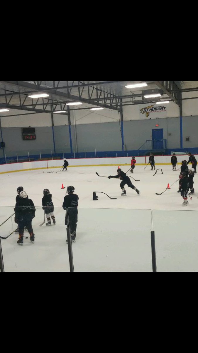 SLMustangs's tweet image. Ecole hockey mustangs FranksHockey a St Hubert