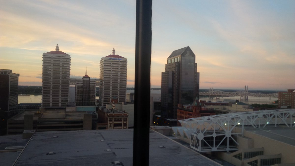 wpfPenn's tweet image. Lousiville kentucky tonight be safe yaaallll x