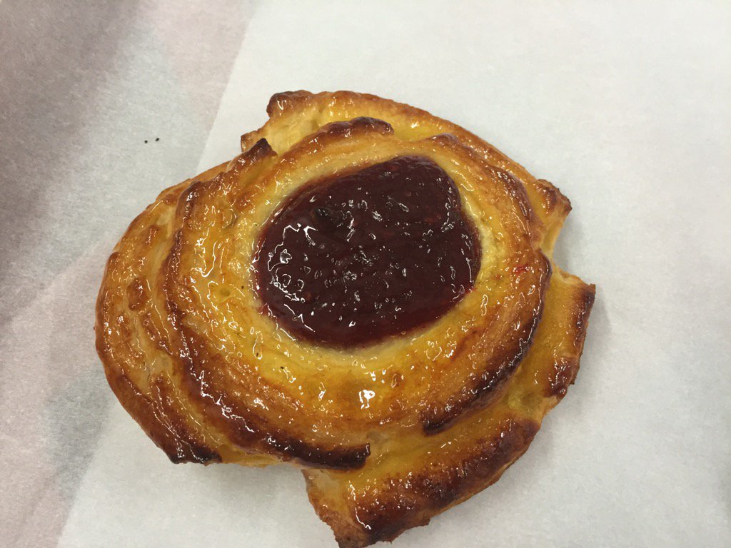 ArtisanGFBakery's tweet image. It's just non stop great #glutenfree products today @AllergyShow @GFGathering