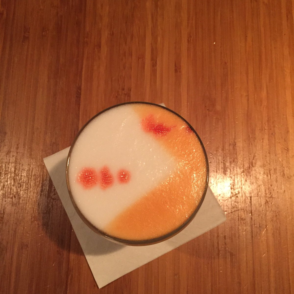 Cenote_Lounge's tweet photo. Pac-man pisco sour...👾 https://t.co/gGPMhNVWEk