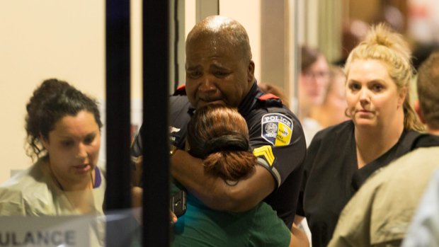 CBCAlerts's tweet image. 10 police officers shot at Dallas rally, at least 3 killed bit.ly/29mu1UH