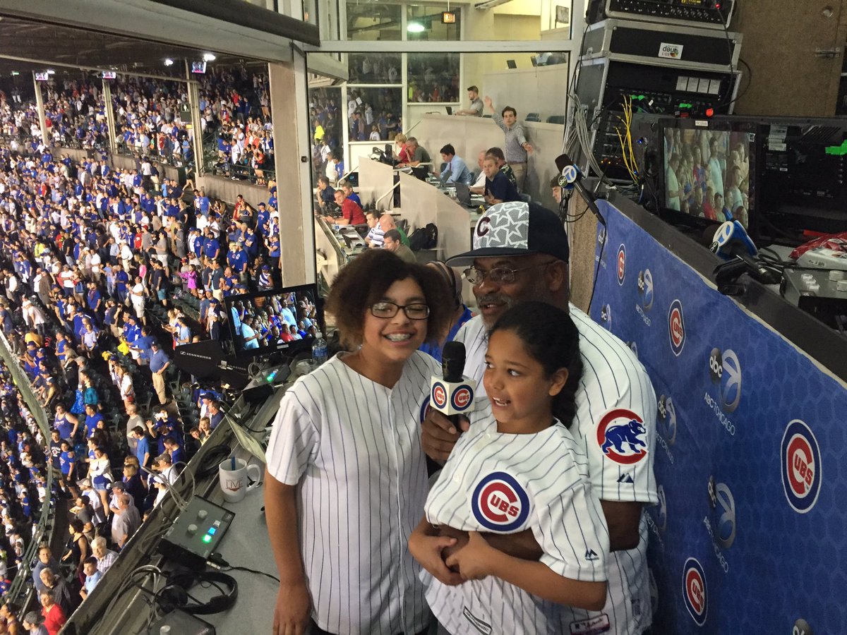 Former #Cubs All-Star third baseman Bill Madlock joined us for the stretch along with granddaughters Cyndi and Madi.