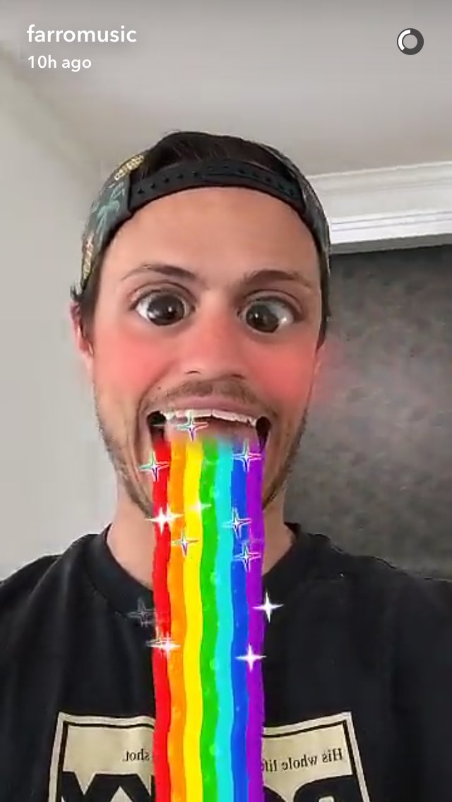 FarroBandPH's tweet photo. [Snapchat - farromusic]
@Farro somewhere over the rainbow 😂🌈 https://t.co/p67XSuAJ5x