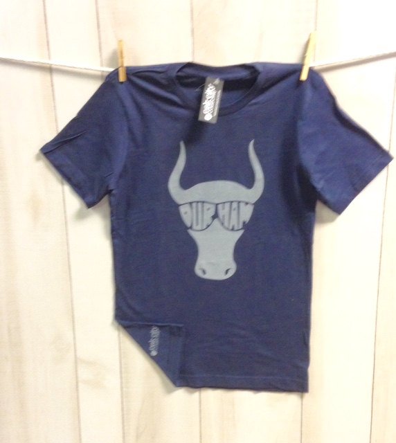 OakCityCollect's tweet photo. North Carolina Durham Bull State Shirt North Carolina State Shirt NC Durham β¦ https://t.co/3Gh6hT5uym #Etsy #XxLarge https://t.co/UrBJgJVz0l