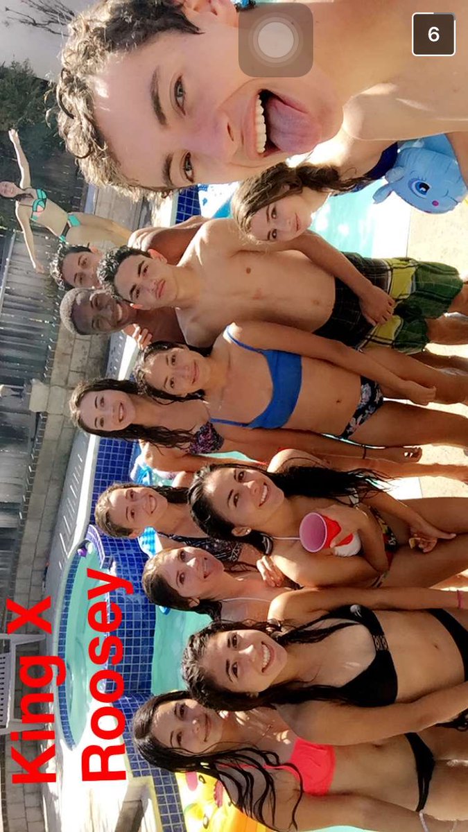 laureeenmariiee's tweet photo. just because we're rivals doesn't mean we can't be friends😉 #RooseveltAndKing #RKsquad https://t.co/srDUezwipv