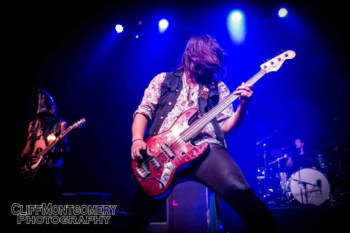 metalassaultLA's tweet photo. Review: Decks, Druids &amp; Rock N' Roll: Inaugural #MagicAndMetal Con Takes Place In Ventura https://t.co/BhA45vg0vc https://t.co/SYxCOe80tr