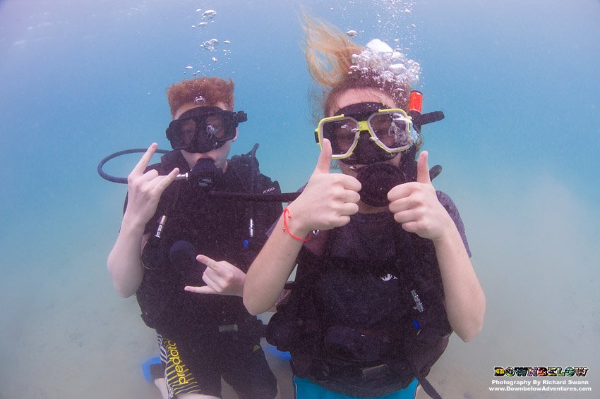 divedownbelow's tweet photo. Think d @CampsInt explorers r enjoying #Learning2Dive wif @divedownbelow team on @CampBorneo trip! #InLoveWithScuba https://t.co/0Uv8SvjrpY