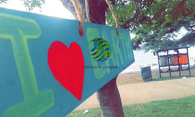 NoticiasNAICR's tweet photo. Es muy impostanhe cuidar nuestras playas. #i❤Earth #NAICR @NoticiasAlInst7... https://t.co/Pkc09WQSXX https://t.co/iHiJx92Lxq