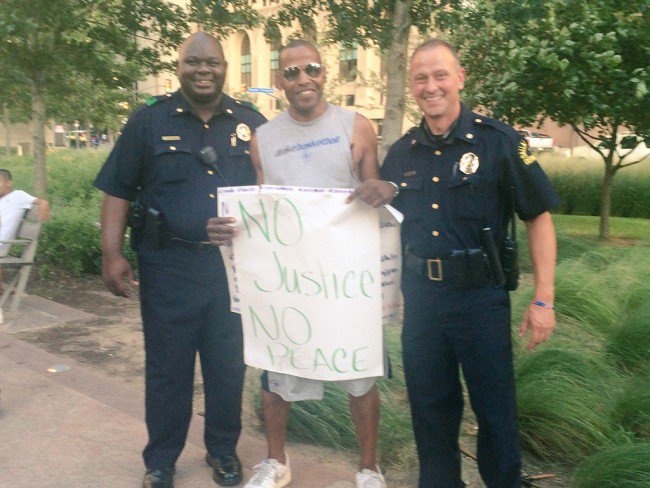 Mediaite's tweet photo. Before Terror Struck, Dallas PD Documented Hours of Peaceful Demonstration https://t.co/yQbghhQDVl https://t.co/T5BHbf0STo